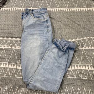 Misguided mom jeans size US 6